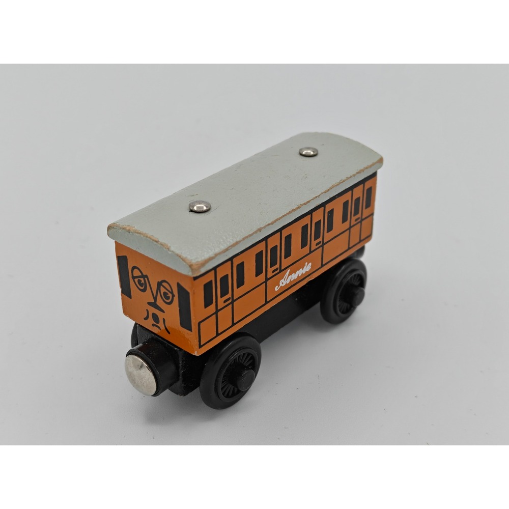 Thomas & Friends Wooden Railway Annie Passenger Coach Learning Curve Train